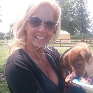 Meet your Posher, Joni